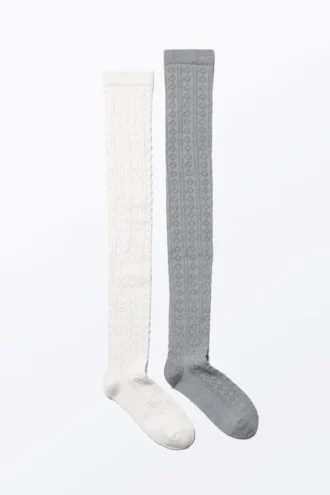 Pack de 2 pares de calcetines hasta la rodilla con punto calado – Gris y blanco