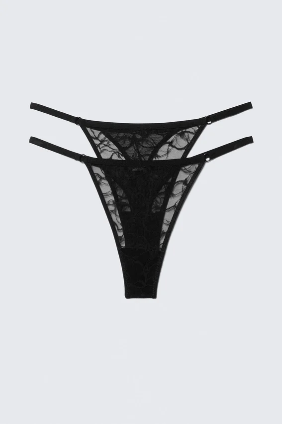Pack de 2 tangas de encaje con remolinos – Negro Pack de 2 tangas de encaje con remolinos – Negro