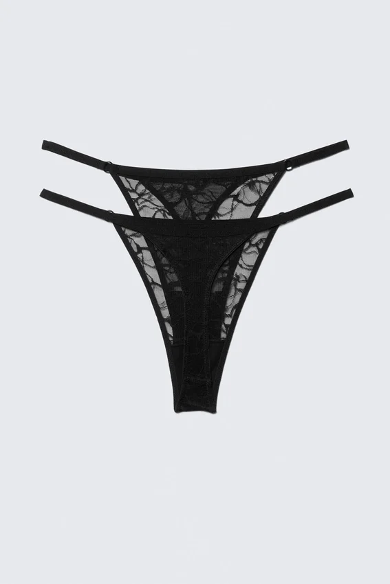 Pack de 2 tangas de encaje con remolinos – Negro Pack de 2 tangas de encaje con remolinos – Negro