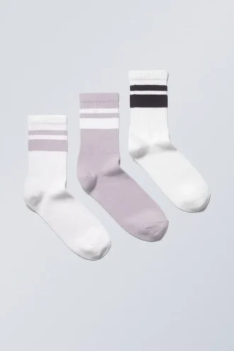 Pack de 3 pares de calcetines deportivos a rayas – Lila con rayas negras