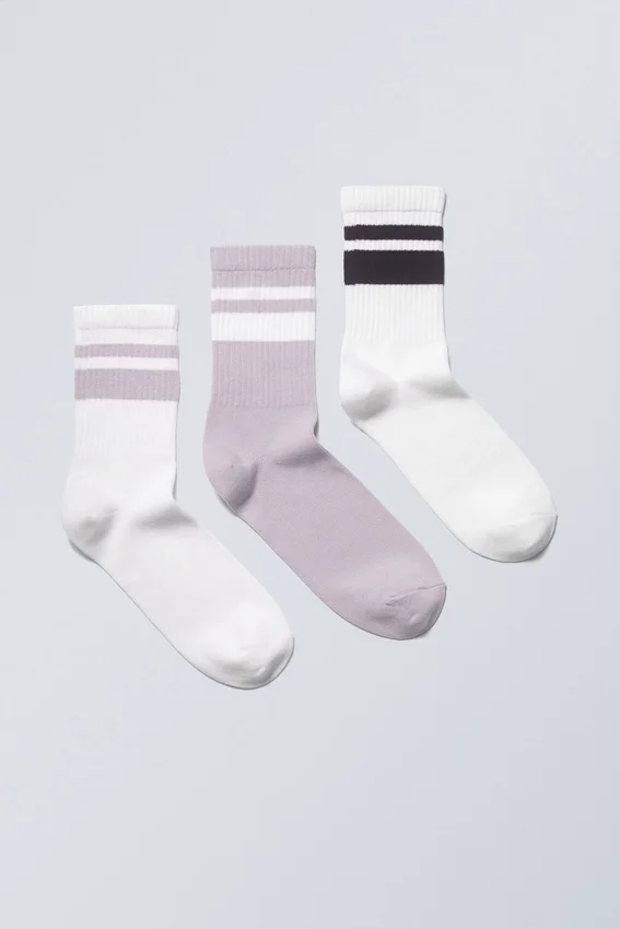 Pack de 3 pares de calcetines deportivos a rayas – Lila con rayas negras Pack de 3 pares de calcetines deportivos a rayas – Lila con rayas negras