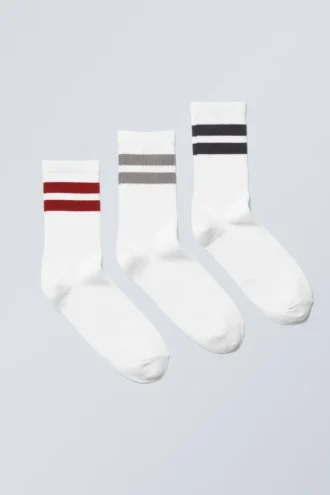 Pack de 3 pares de calcetines deportivos a rayas – Rayas rojas, grises y negras