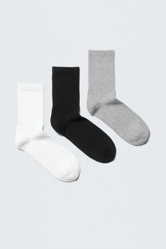 Pack de 3 pares de calcetines deportivos – Negro/Blanco/Gris Pack de 3 pares de calcetines deportivos – Negro/Blanco/Gris