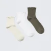 Pack de 3 pares de calcetines tobilleros con borde con volantes – Beige claro/Blanco/Verde caqui Pack de 3 pares de calcetines tobilleros con borde con volantes – Beige claro/Blanco/Verde caqui