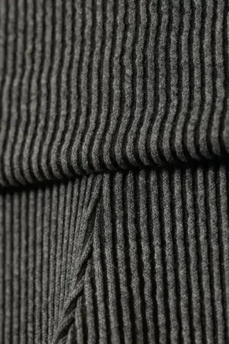 Pantalones acampanados de cintura baja con canalé – Gris oscuro