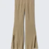 Pantalones acampanados de talle bajo y efecto arrugado – Beige Pantalones acampanados de talle bajo y efecto arrugado – Beige