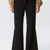 Pantalones acampanados de talle medio con cremallera – Negro Pantalones acampanados de talle medio con cremallera – Negro