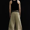 Pantalones anchos de corte holgado con pliegues – Beige Pantalones anchos de corte holgado con pliegues – Beige
