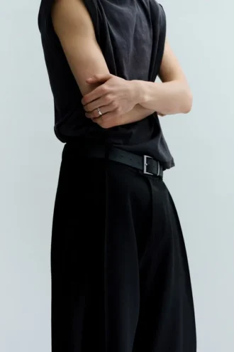 Pantalones anchos de corte holgado con pliegues – Negro