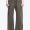 Pantalones anchos de talle bajo con efecto arrugado – Marrón oscuro