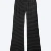 Pantalones bootcut de talle bajo y tejido suave – Negro – Rayas gris oscuro Pantalones bootcut de talle bajo y tejido suave – Negro – Rayas gris oscuro