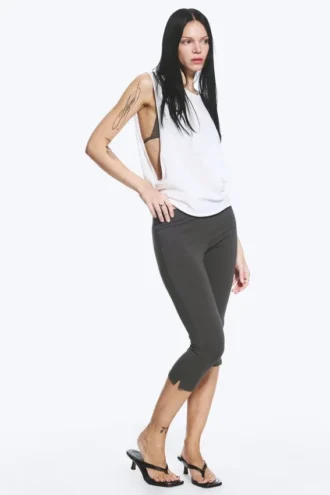 Pantalones capri de talle medio – Gris oscuro