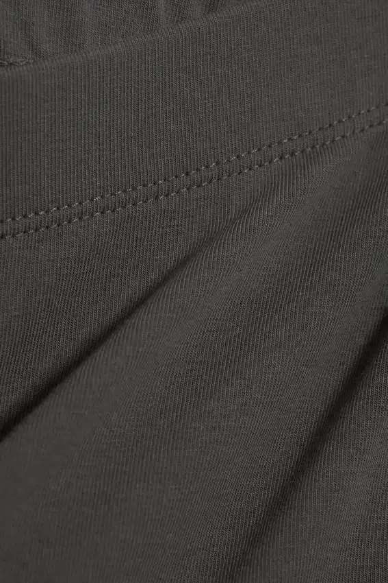 Pantalones capri de talle medio – Gris oscuro Pantalones capri de talle medio – Gris oscuro