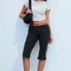 Pantalones capri entallados de talle bajo – Negro Pantalones capri entallados de talle bajo – Negro