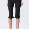 Pantalones capri entallados de talle bajo – Negro Pantalones capri entallados de talle bajo – Negro