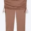 Pantalones capri fruncidos de corte regular – Marrón empolvado Pantalones capri fruncidos de corte regular – Marrón empolvado