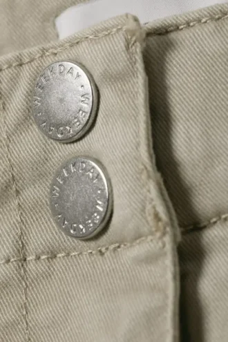 Pantalones cargo ajustados Brenda – Beige