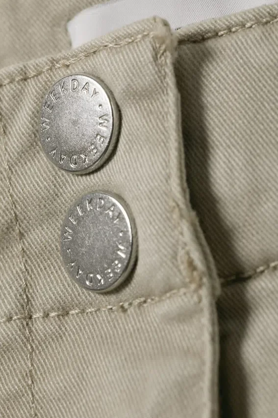 Pantalones cargo ajustados Brenda – Beige Pantalones cargo ajustados Brenda – Beige