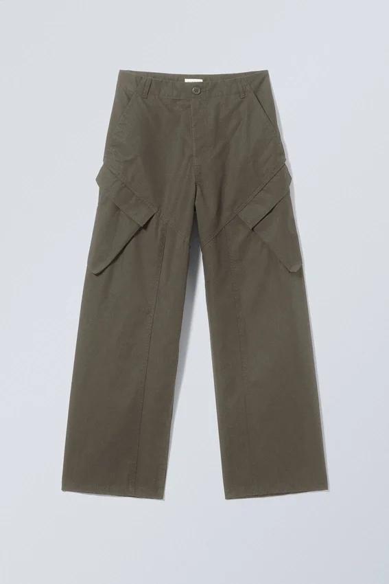 Pantalones cargo asimétricos holgados Astro – Verde caqui Pantalones cargo asimétricos holgados Astro – Verde caqui