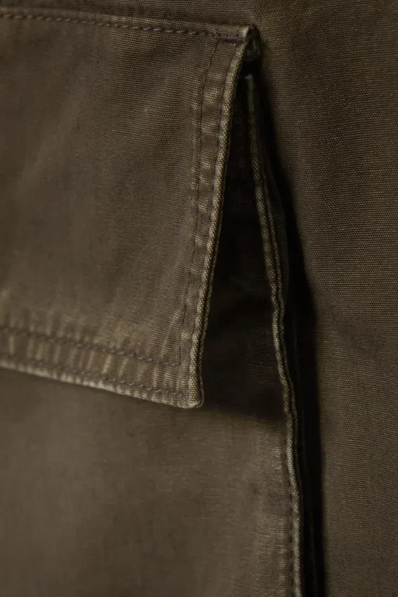 Pantalones cargo de talle bajo y pierna ancha – Caqui oscuro Pantalones cargo de talle bajo y pierna ancha – Caqui oscuro