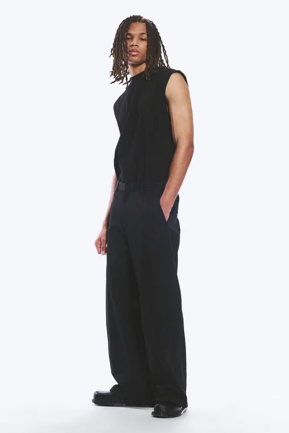 Pantalones chinos de corte holgado Emil – Negro Pantalones chinos de corte holgado Emil – Negro