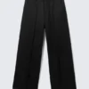 Pantalones chinos de corte holgado Emil – Negro Pantalones chinos de corte holgado Emil – Negro