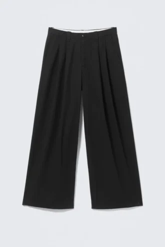 Pantalones chinos de sarga de algodón con pliegues oversize Otis – Negro