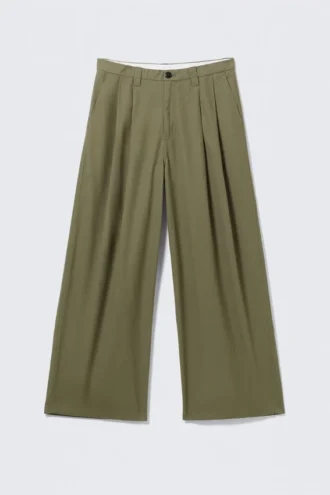 Pantalones chinos de sarga de algodón plisados oversize Otis – Verde caqui