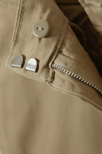 Pantalones chinos holgados de talle bajo – Beige empolvado