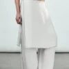 Pantalones con falda de talle medio y tachuelas – Blanco roto Pantalones con falda de talle medio y tachuelas – Blanco roto