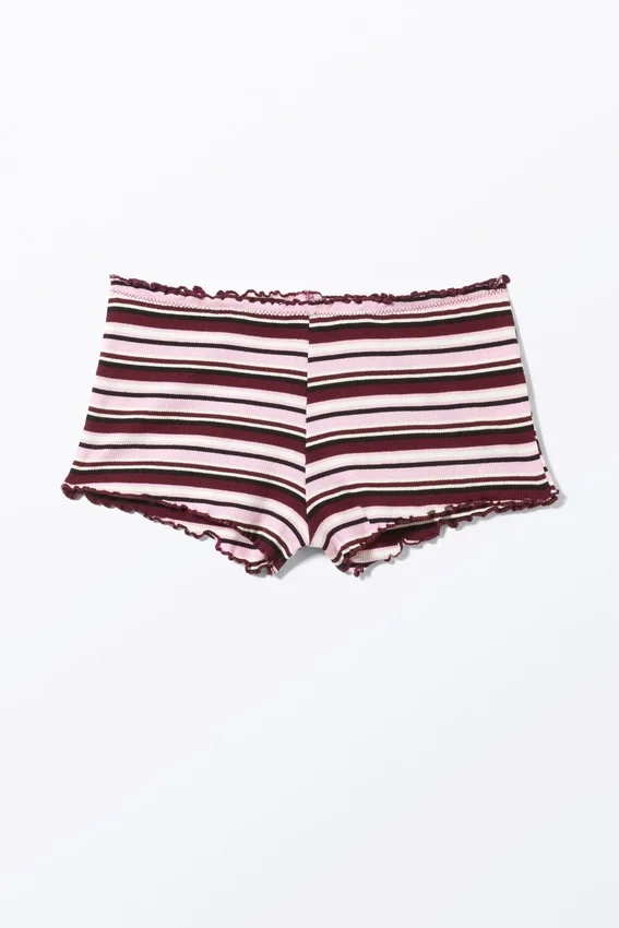 Pantalones cortos acanalados con volantes – Rayas rojo oscuro y rosa Pantalones cortos acanalados con volantes – Rayas rojo oscuro y rosa