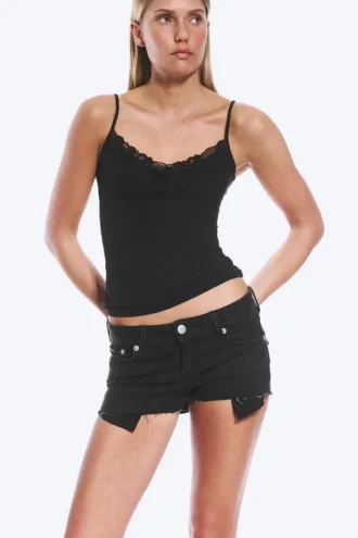 Pantalones cortos ajustados de denim de talle bajo – Negro tinta – Negro