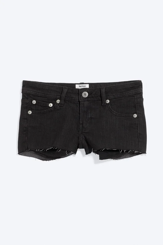 Pantalones cortos ajustados de denim de talle bajo – Negro tinta – Negro Pantalones cortos ajustados de denim de talle bajo – Negro tinta – Negro
