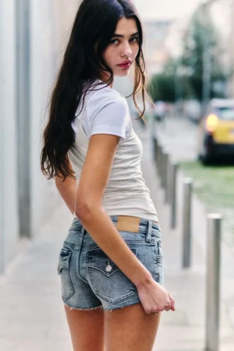 Pantalones cortos ajustados de vaquero de talle bajo – Azul fresco – Azul claro