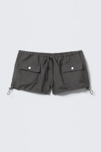 Pantalones cortos cargo con cordón – Gris oscuro jaspeado