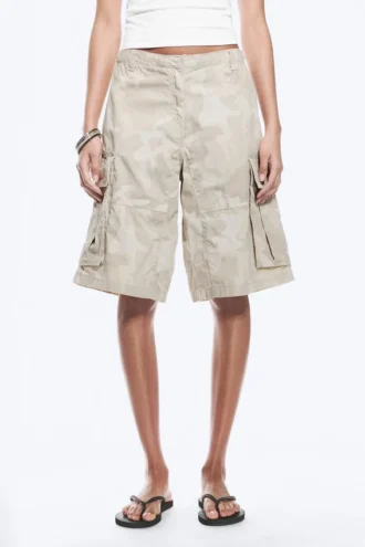 Pantalones cortos cargo holgados de talle bajo – Beige claro – Camuflaje
