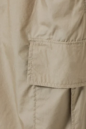 Pantalones cortos cargo holgados Parachute – Beige