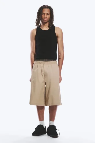 Pantalones cortos chino de corte holgado y talle medio – Beige