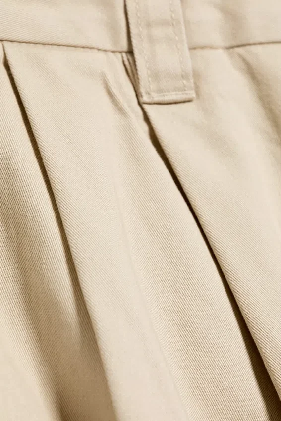 Pantalones cortos chinos de algodón – Beige claro apagado Pantalones cortos chinos de algodón – Beige claro apagado