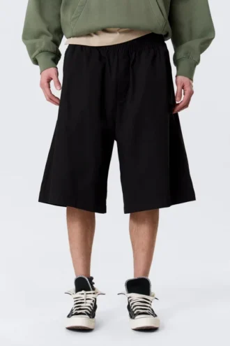 Pantalones cortos chinos de corte holgado y talle medio – Negro