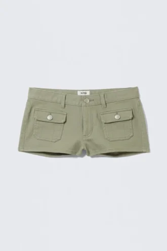 Pantalones cortos con bolsillos utilitarios – Verde caqui claro