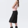 Pantalones cortos de carpintero de talle bajo y corte holgado, lavados – Negro Pantalones cortos de carpintero de talle bajo y corte holgado, lavados – Negro