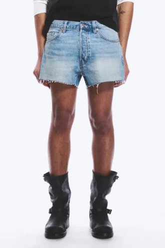 Pantalones cortos de denim holgados de tiro medio Gravity – Azul Kimberley – Azul claro
