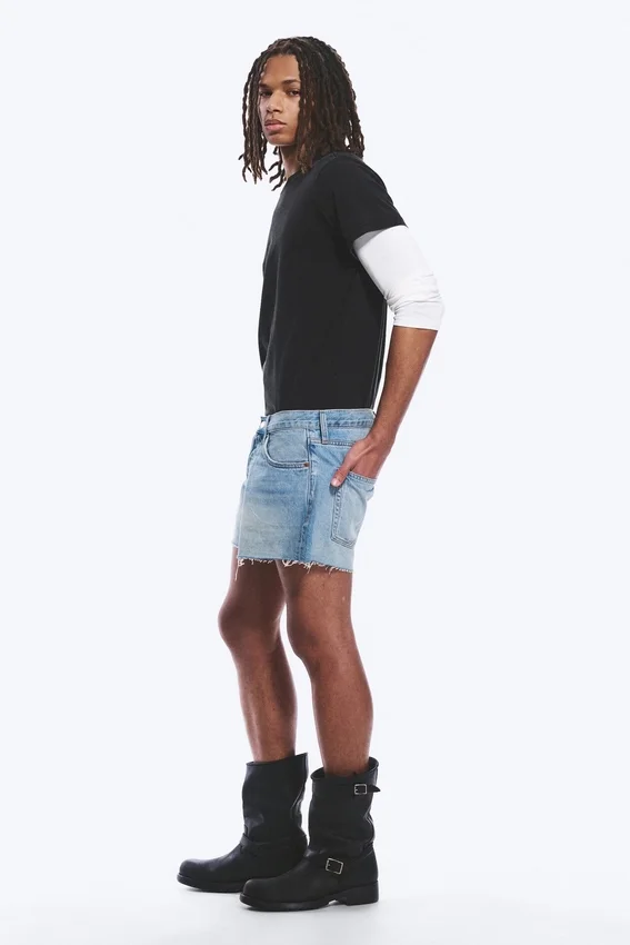 Pantalones cortos de denim holgados de tiro medio Gravity – Azul Kimberley – Azul claro Pantalones cortos de denim holgados de tiro medio Gravity – Azul Kimberley – Azul claro