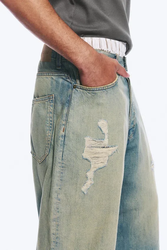 Pantalones cortos de denim largos y holgados de talle medio Void – Azul miel – Azul claro Pantalones cortos de denim largos y holgados de talle medio Void – Azul miel – Azul claro