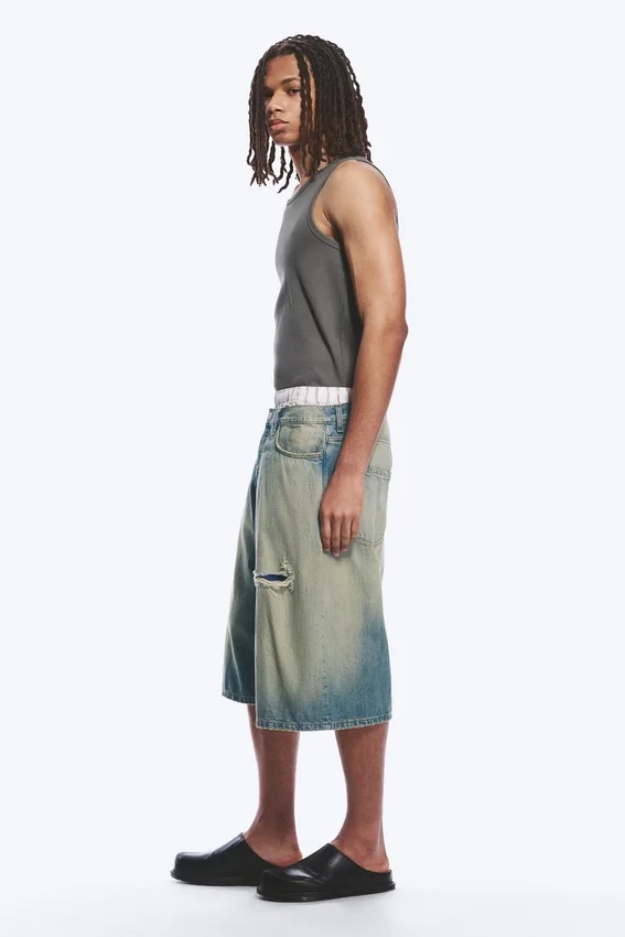 Pantalones cortos de denim largos y holgados de talle medio Void – Azul miel – Azul claro Pantalones cortos de denim largos y holgados de talle medio Void – Azul miel – Azul claro