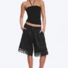 Pantalones cortos de encaje satinado – Negro Pantalones cortos de encaje satinado – Negro