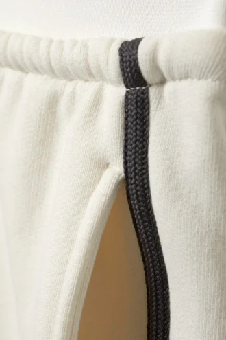 Pantalones cortos de felpa de corte holgado y talle bajo – Blanco – Rayas negras