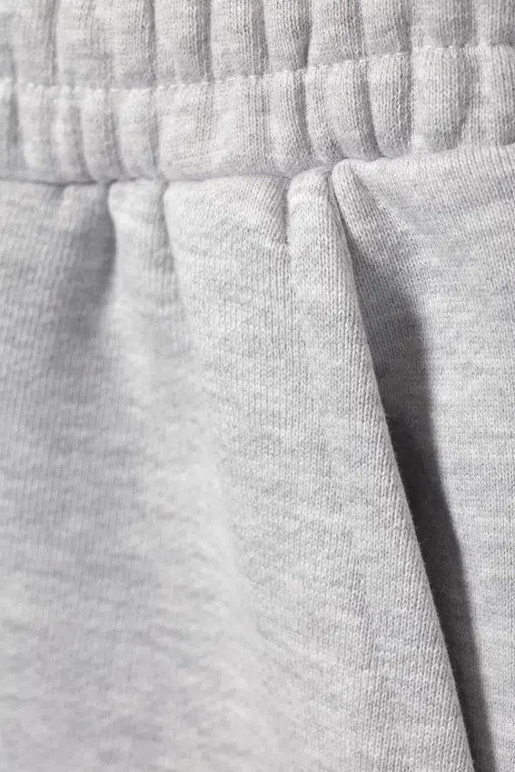Pantalones cortos de felpa holgados – Gris polvo claro Pantalones cortos de felpa holgados – Gris polvo claro
