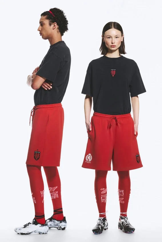 Pantalones cortos de fútbol de jersey holgados Toffs – Rojo brillante Pantalones cortos de fútbol de jersey holgados Toffs – Rojo brillante